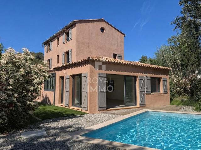 Maison vente à Arrondissement de Toulon, Toulon