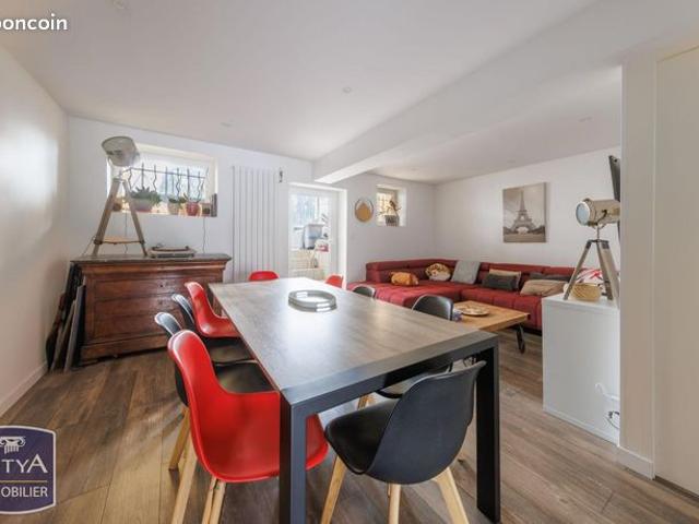 Maison vente à Riom, Mozac