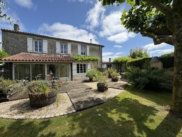 Maison vente à Cognac, Nouvelle-Aquitaine