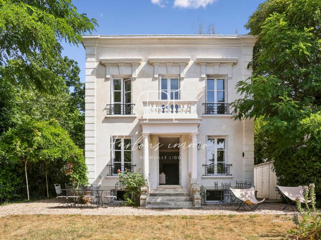 Maison vente à Nanterre, Saint-cloud