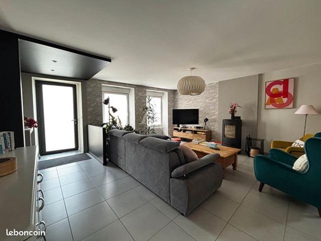 Maison vente à Ménil, Mayenne