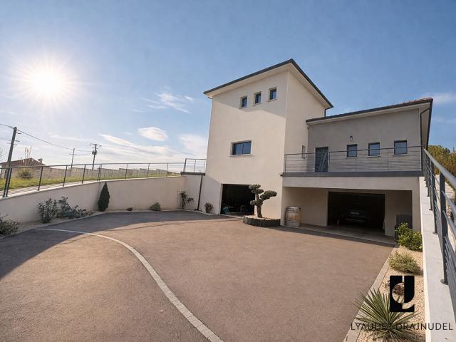Maison vente à Roanne, Charlieu
