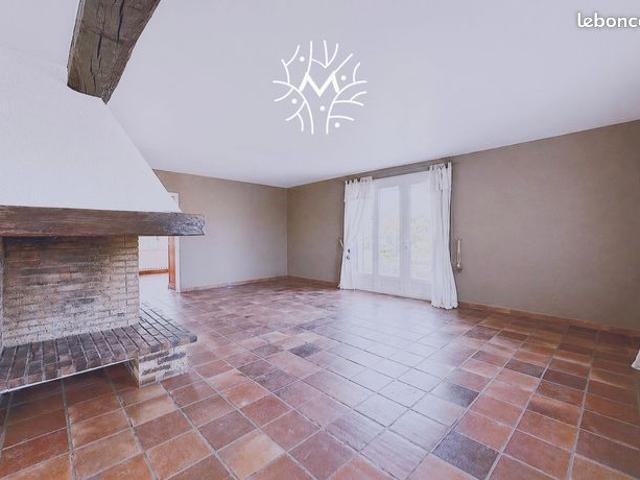 Maison vente à Vouziers, Saulces-champenoises