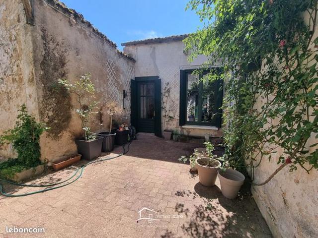 Maison vente à Ménigoute, Deux-Sèvres