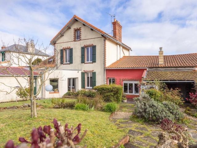 Maison vente à Cholet, Champtoceaux