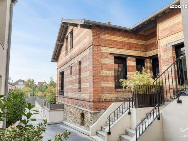 Maison vente à Rueil-Malmaison, Hauts-de-Seine