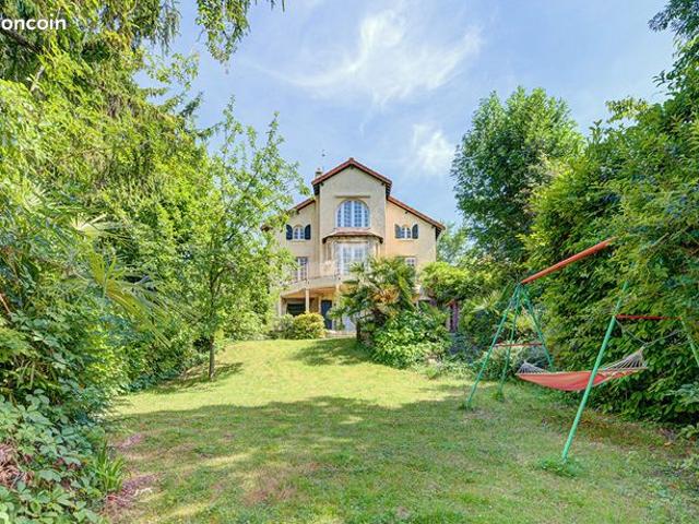 Maison vente à Saint-Germain-en-Laye, Le Pecq