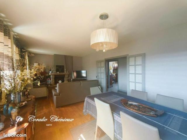 Maison vente à Mauriac, Lanobre