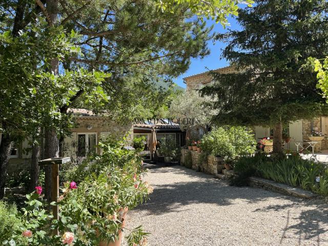 Maison vente à Nyons, Montjoux