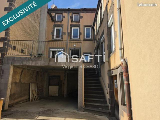 Maison vente à Volvic, Puy-de-Dôme