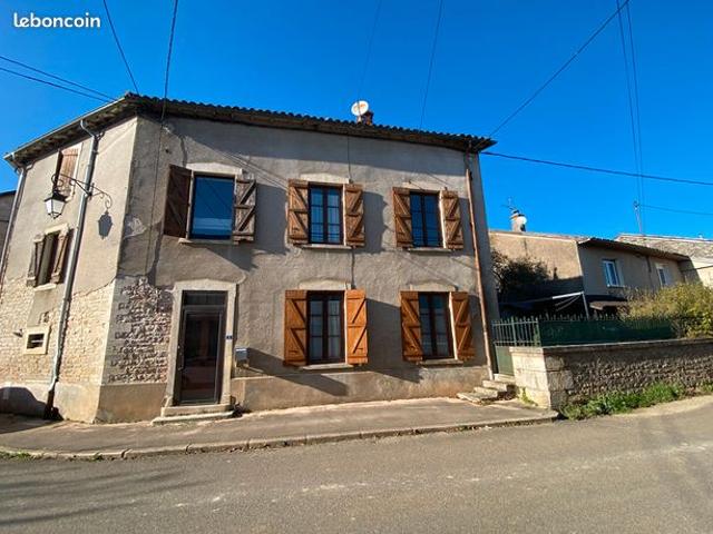 Maison vente à Mâcon, Uchizy