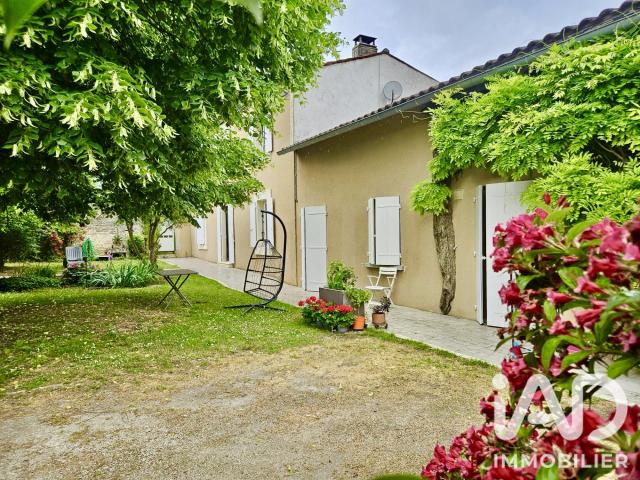 Maison vente à Lautrait, Triac-Lautrait
