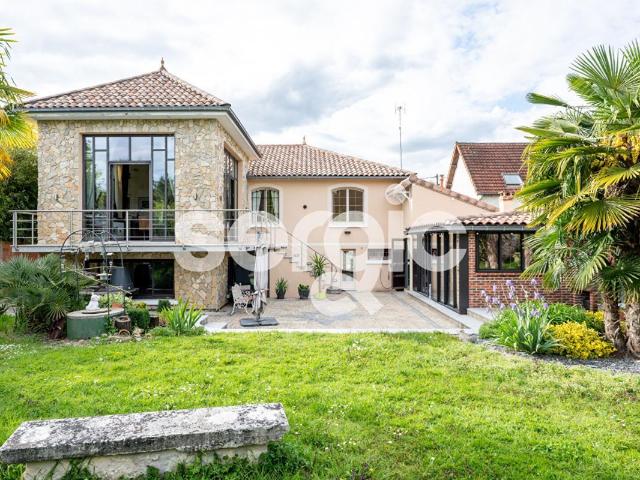 Maison vente à Évry, Petit-bourg