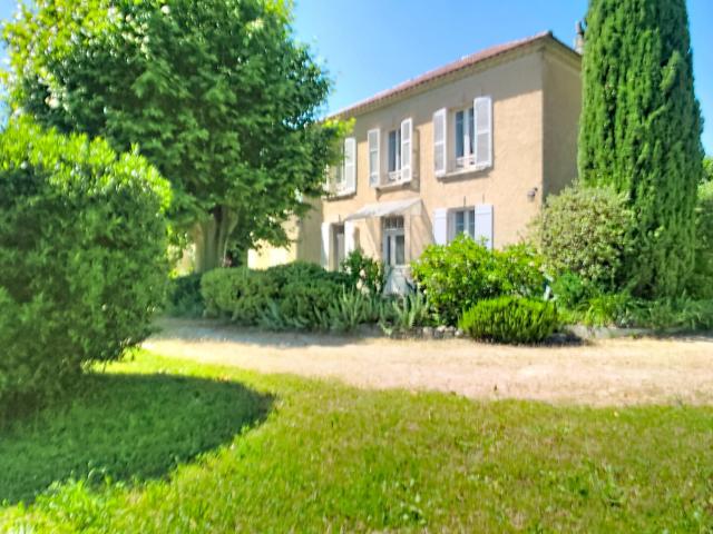 Maison vente à Carpentras, Monteux