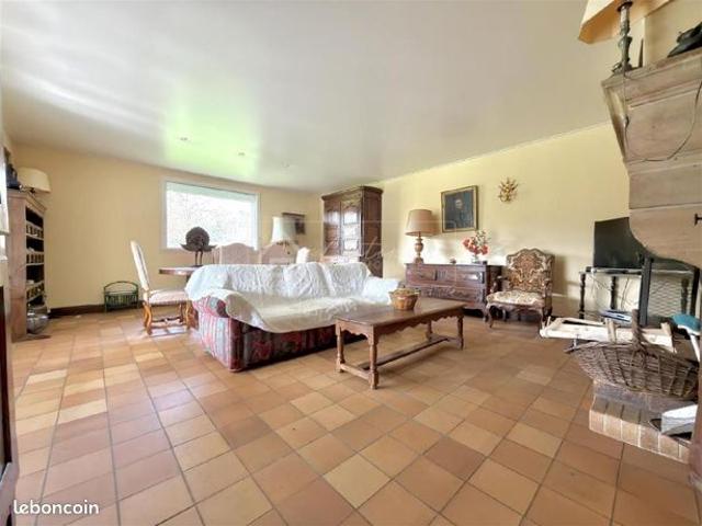 Maison vente à Évry, Maisse