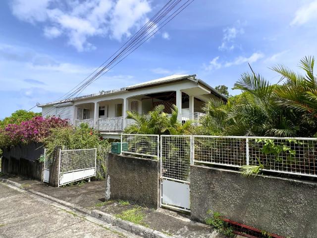 Maison vente à Guadeloupe