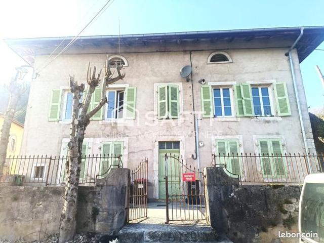 Maison vente à Nantua, Brion