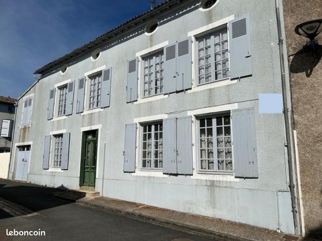 Maison vente à Ménigoute, Deux-Sèvres
