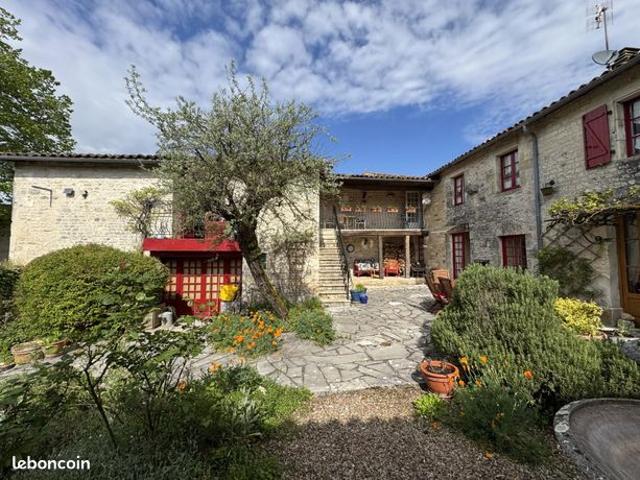 Maison vente à Salles-de-Villefagnan, Charente
