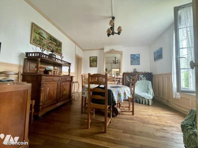 Maison vente à Versailles, Bailly