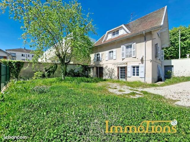 Maison vente à Épernay, Vinay