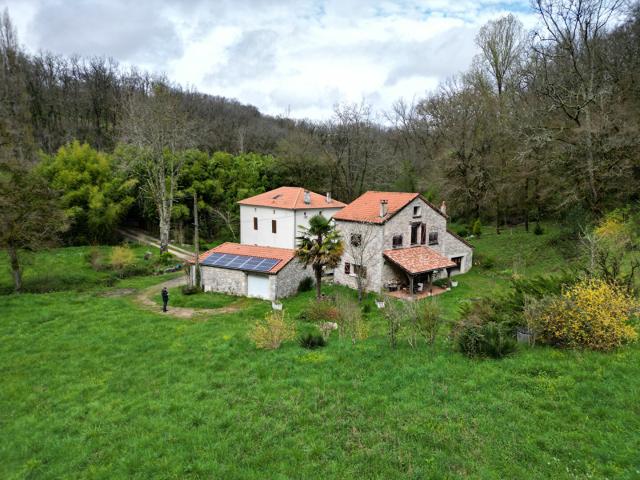 Maison vente à Sauvagnas