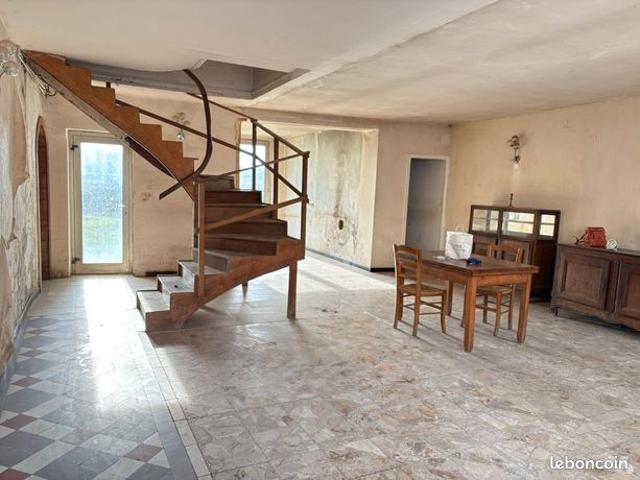 Maison vente à Dreux, Favières