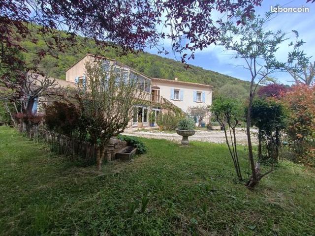 Maison vente à Carpentras, Savoillan