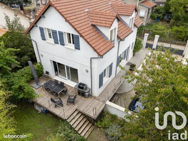 Maison vente à Le Mesnil-le-roi
