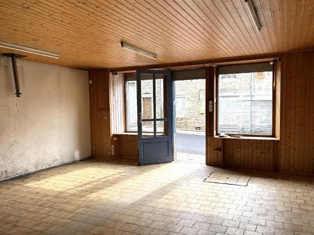 Maison vente à Ambert, Saint-anthème
