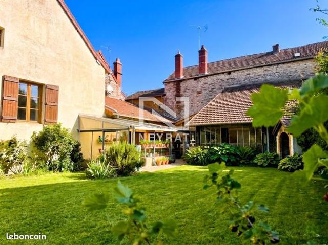 Maison vente à Mâcon, Cluny