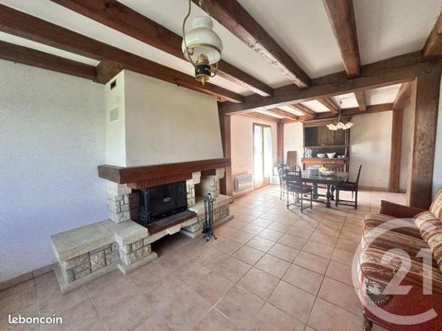 Maison vente à Saint-Amand-Montrond, Cuffy
