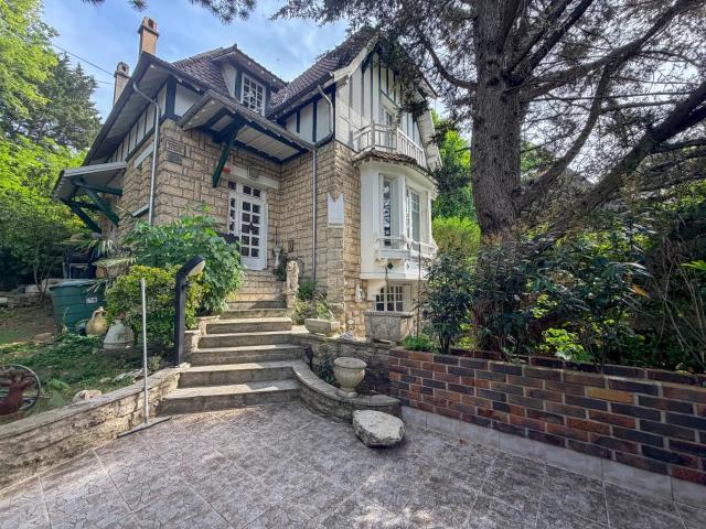 Maison vente à Centre, Le Raincy