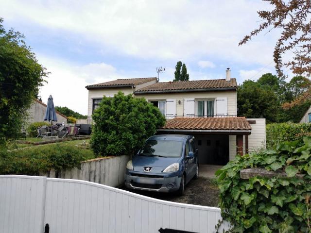 Maison vente à Saintes, Médis