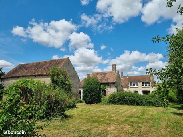Maison vente à Fontainebleau, Egreville