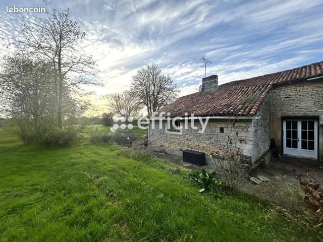 Maison vente à Nanteuil-en-Vallée, Charente