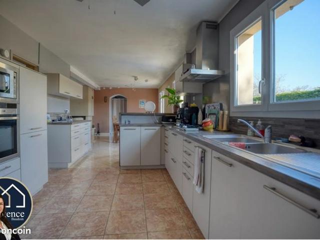 Maison vente à Mantes-la-Jolie, Houdan