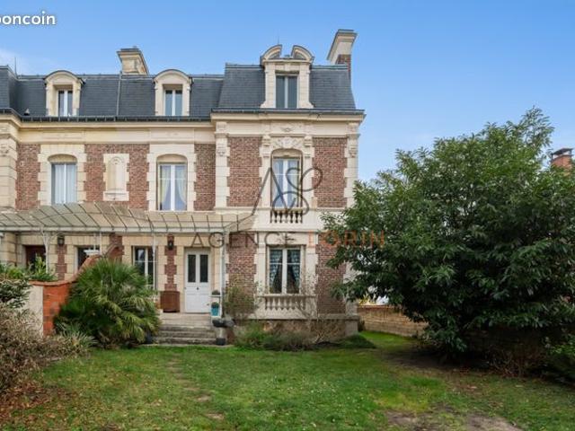 Maison vente à Saint-Germain-en-Laye, Le Vésinet
