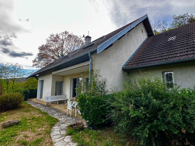 Maison vente à Besançon, By