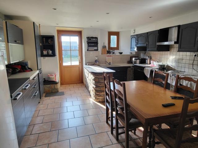 Maison vente à Les Caves, Yvignac-la-Tour