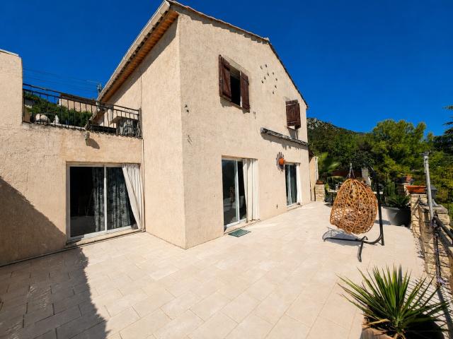 Maison vente à Gilette, Alpes-Maritimes