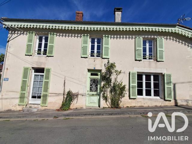 Maison vente à Saint-Jean-d'Angély, Fontaine-chalendray