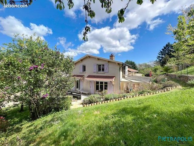 Maison vente à Mâcon, Pierreclos