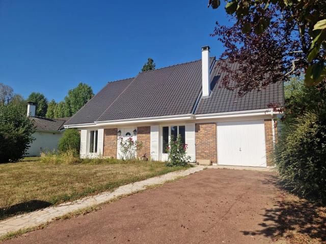 Maison vente à Rambouillet, Voisins-le-bretonneux