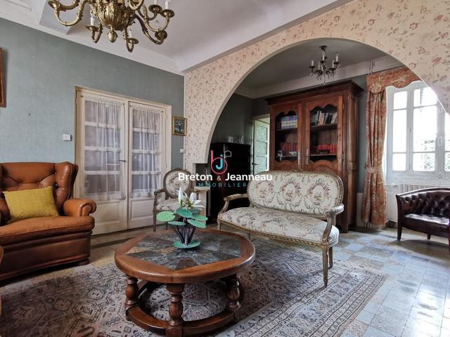 Maison vente à Mayenne, Champgenéteux