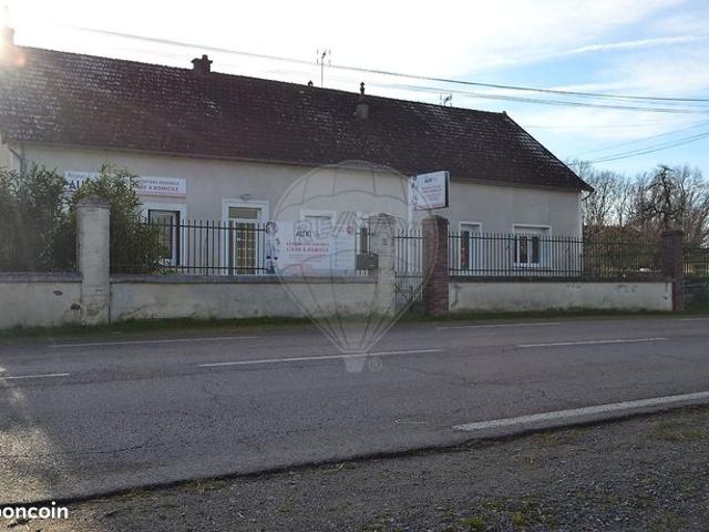 Maison vente à Château-Chinon (Ville), Fours