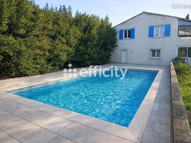 Maison vente à Carpentras, Travaillan