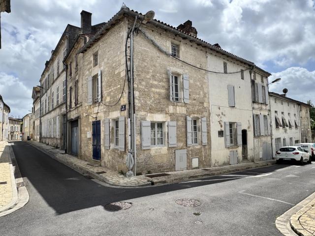 Maison vente à Cognac, Jarnac