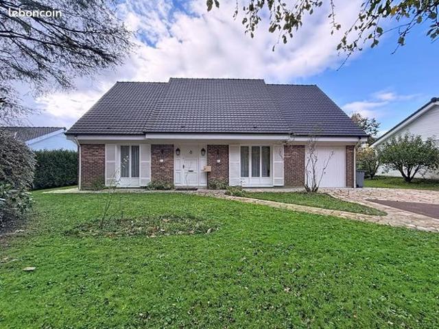 Maison vente à Rambouillet, Voisins-le-bretonneux