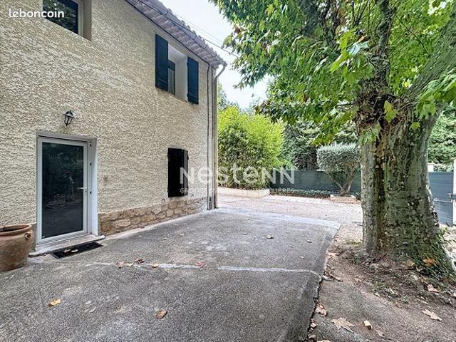 Maison vente à Aix-en-Provence, Le Tholonet